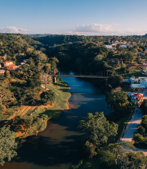 The towns of San Ignacio and Santa Elena are connected by a suspension bridge across the Macal River built in 1949