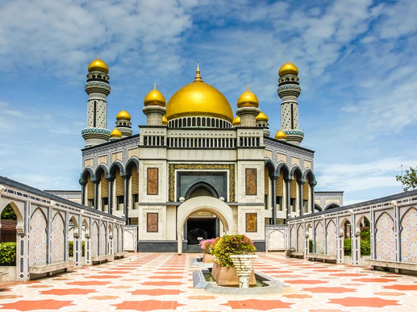 Jameasr Hassanil Bolkiah mosque is a must inclusion when booking Brunei tours.