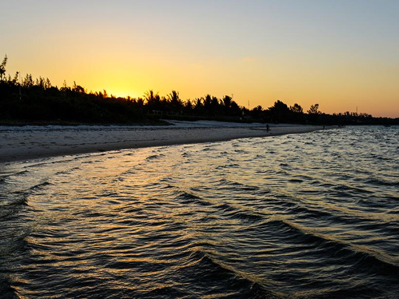 Find peace in the sensational colours of the sunset on Vilanculos Beach