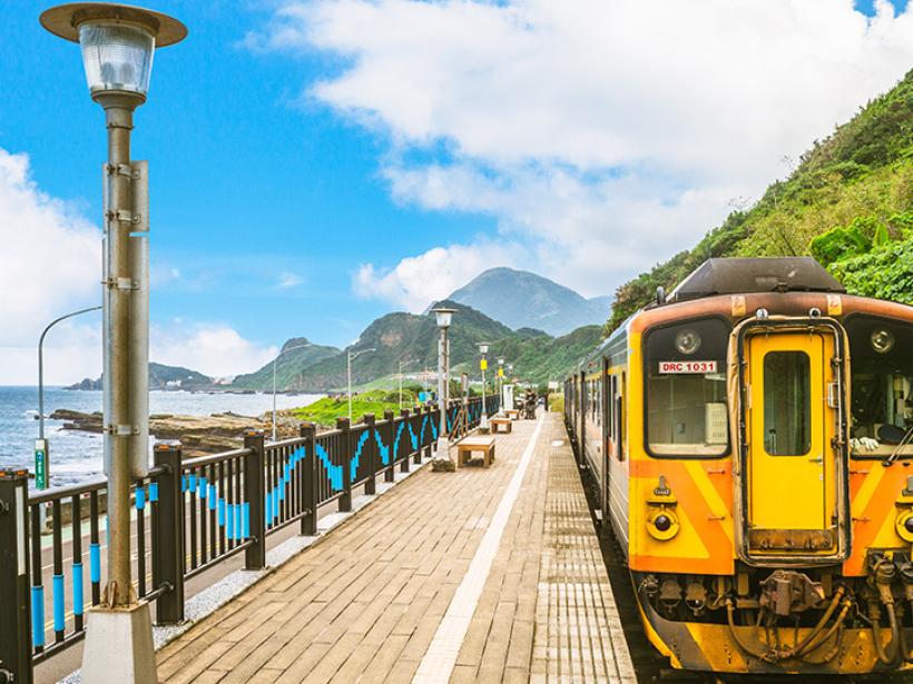 Explore the countryside of Taiwan by rail for a glorious view