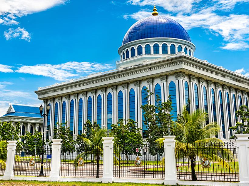 Stop to appreciate the vibrant buildings of Brunei
