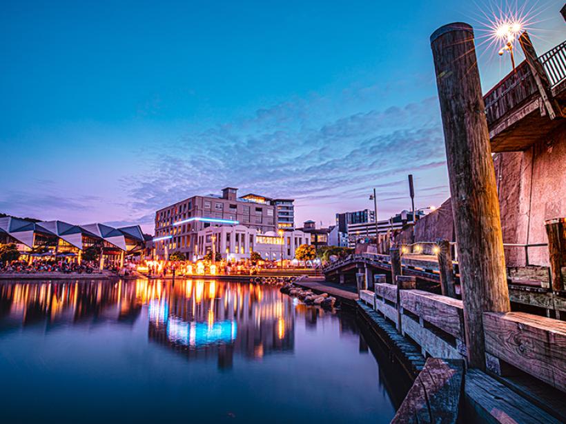 Explore the vibrant arts and entertainment offered in the city of Wellington